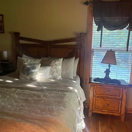 Homestead Retreat Newport Extérieur photo
